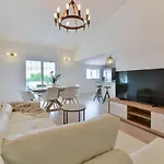 Vila Luxury Maria With Large Pool Suhovare
