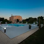 Vila Luxury Maria With Large Pool *