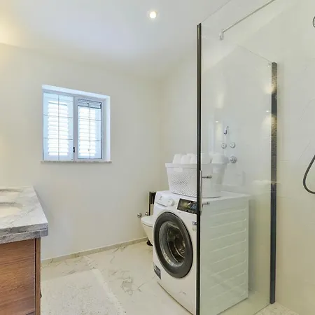 빌라 Luxury Maria With Large Pool