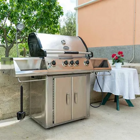 Luxury Maria With Large Pool Suhovare