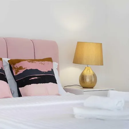 Luxury Maria With Large Pool *