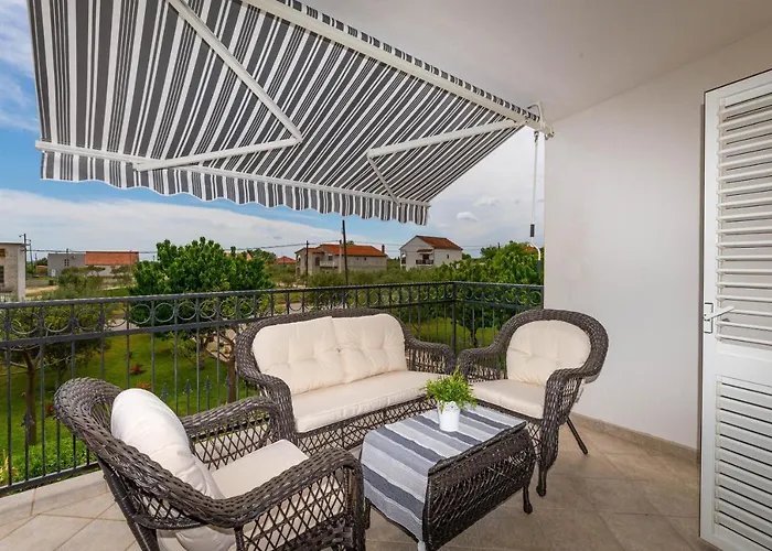 Luxury Maria With Large Pool וילה