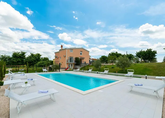 Luxury Maria With Large Pool וילה *