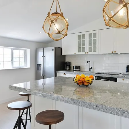 Luxury Maria With Large Pool فيلة Suhovare