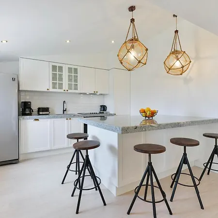 Luxury Maria With Large Pool فيلة