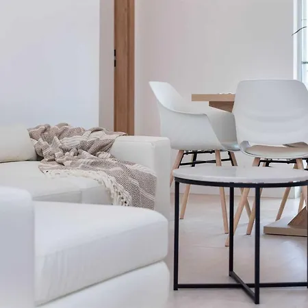 Luxury Maria With Large Pool Suhovare